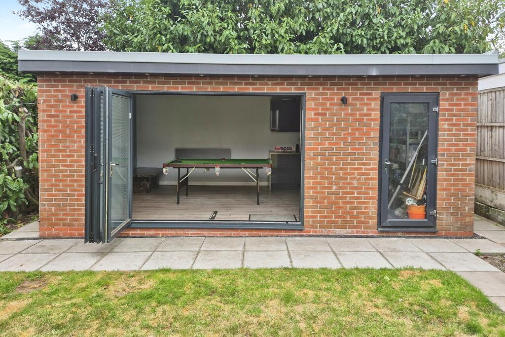 Additional image 21 of Chestnut Road, Oldbury, B68
