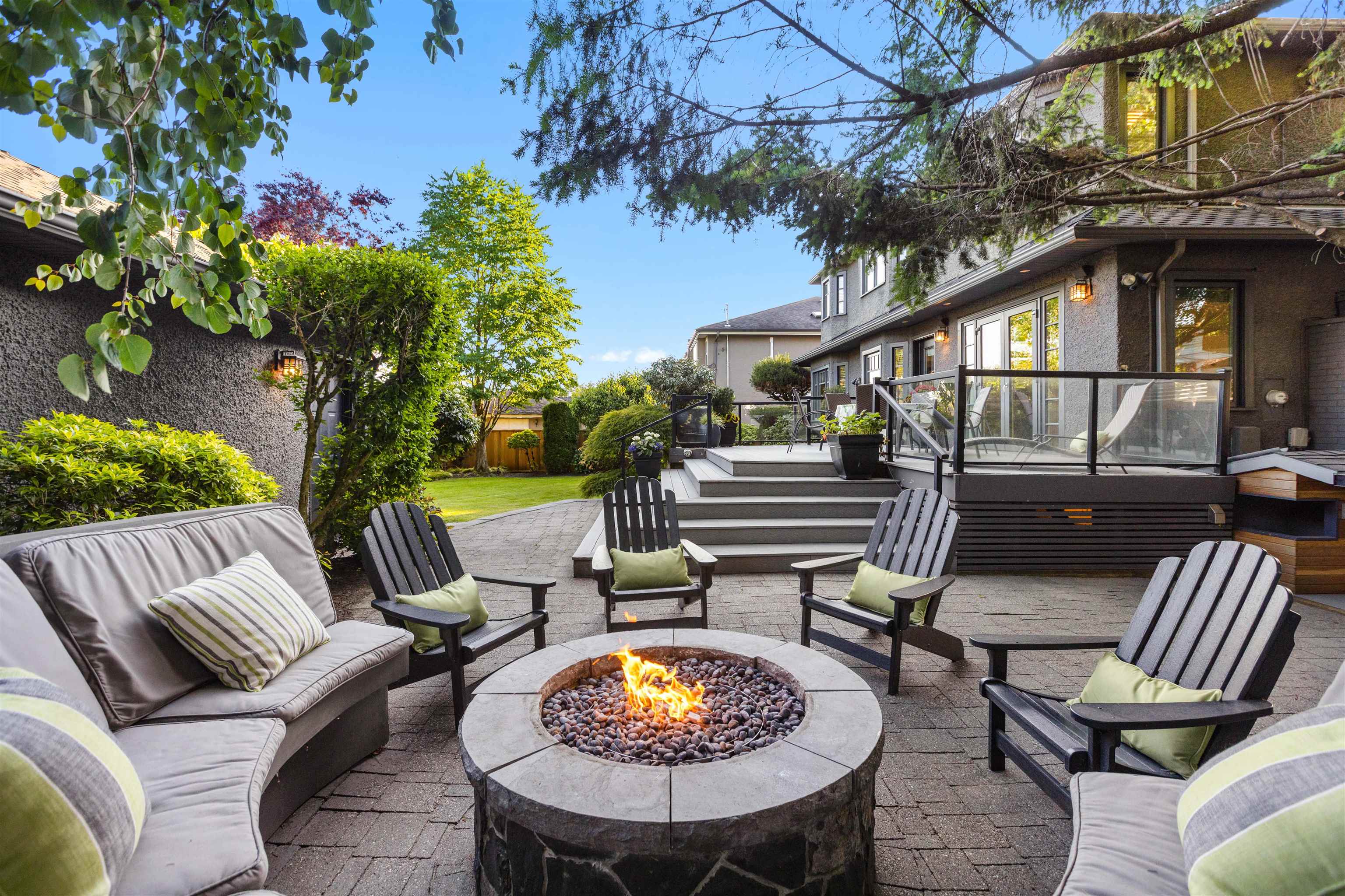 Additional image 3 of 2318 Oliver Crescent, Vancouver, BC, V6L 1S5
