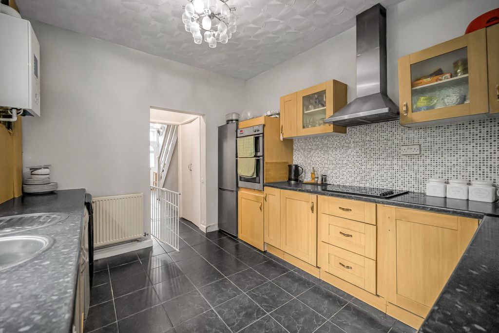 Additional image 10 of 3 bed end terrace house for saleThomas Street, Abertridwr, Caerphilly CF83