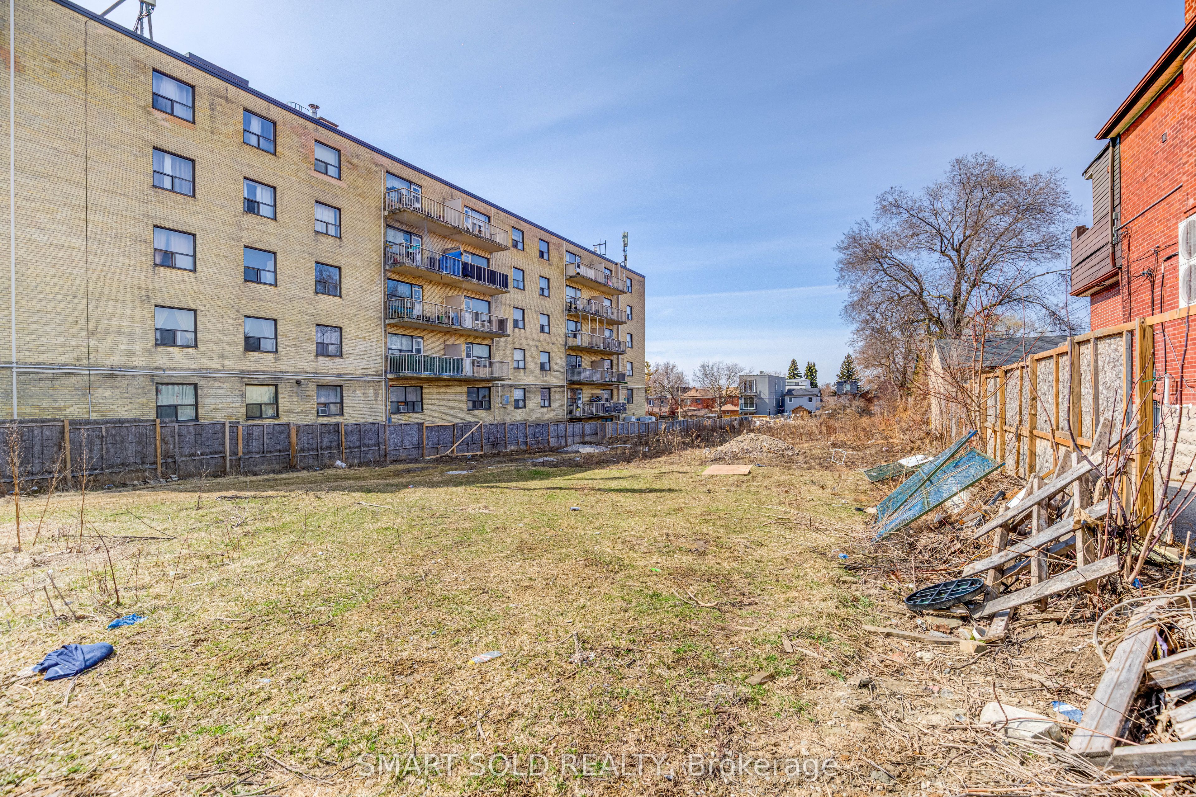 Additional image 6 of 464-468 Winona Drive, Toronto, ON, M6C 3T7