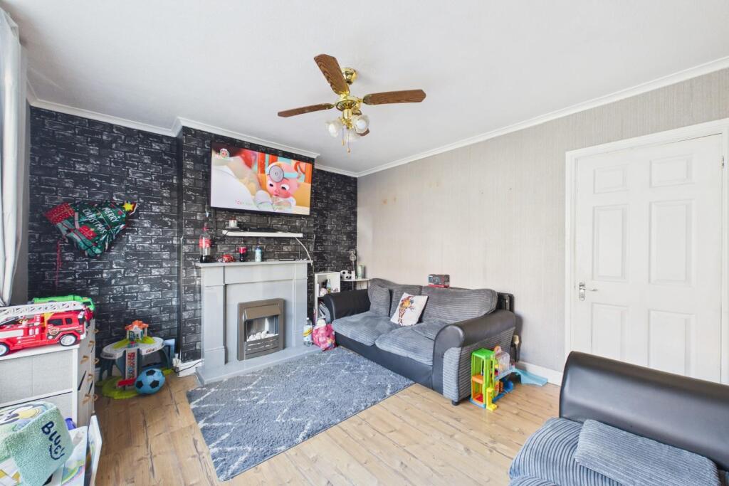 Abbey Road, Halesowen, B63 2HF photo 4