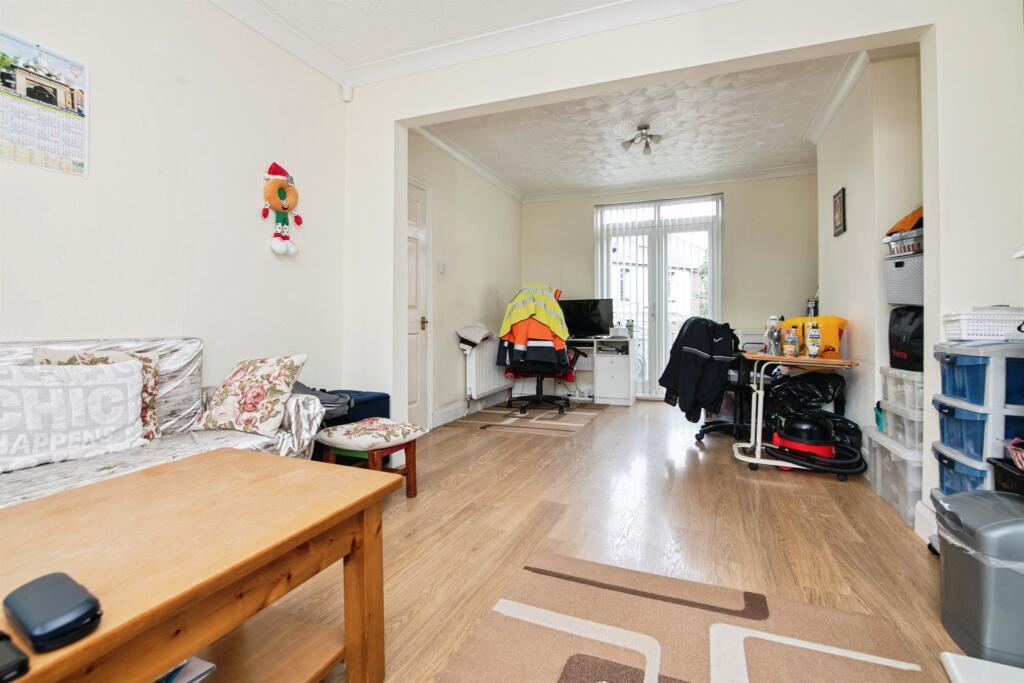 Bilhay Lane, West Bromwich photo 4