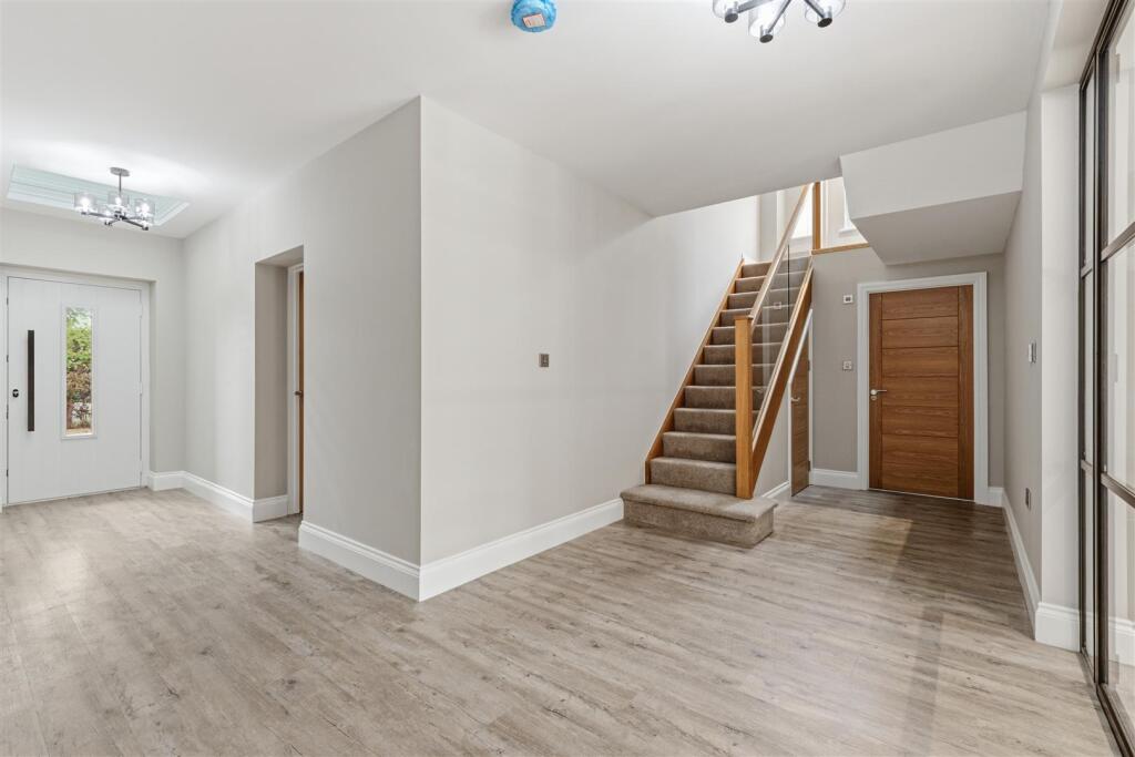 Chessetts Wood Road, Lapworth, Solihull photo 3