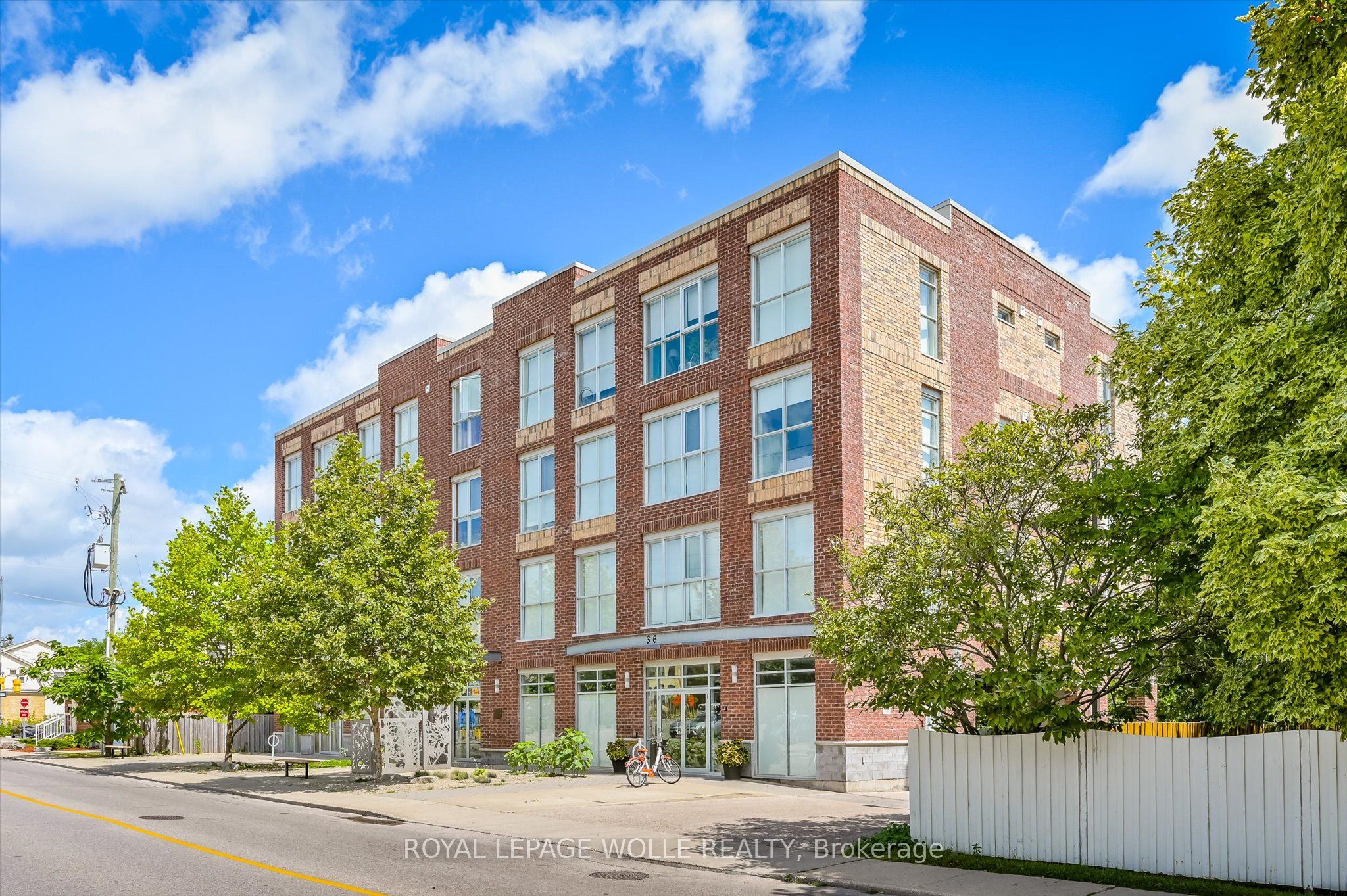302-36 Regina Street N, Waterloo, ON, N2J 3A2