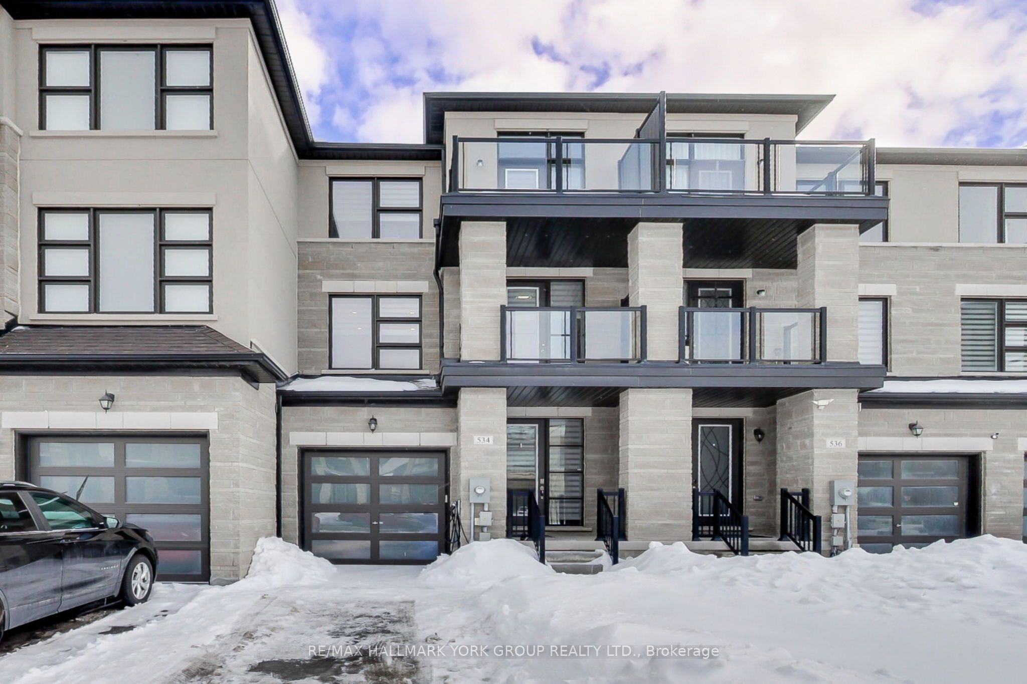 534 New England Court, Newmarket, ON, L3X 0M6
