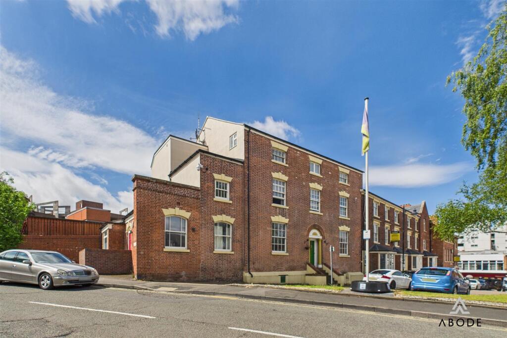 Great Cornbow, Halesowen