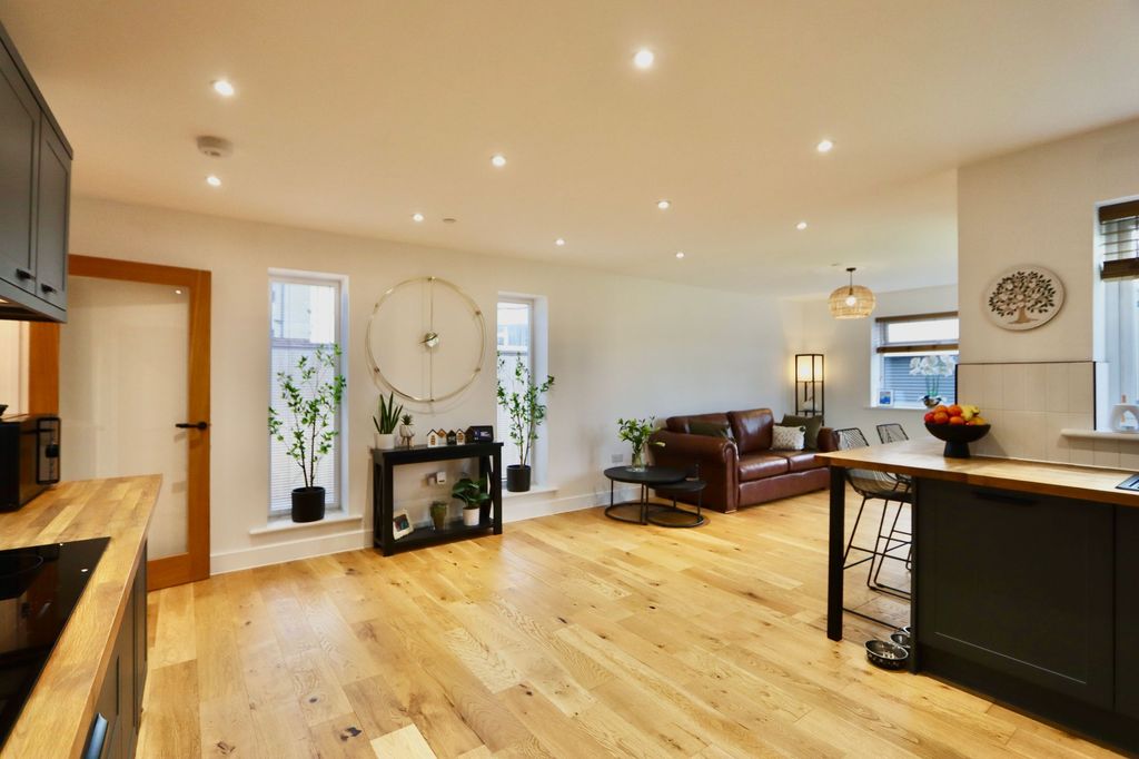 Additional image 15 of 4 bed detached house for saleGwerthonor Lane, Gilfach CF81
