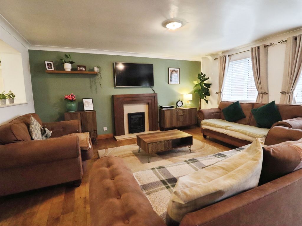 Additional image 3 of 4 bed link detached house for saleDeepfield Close, Cardiff CF5