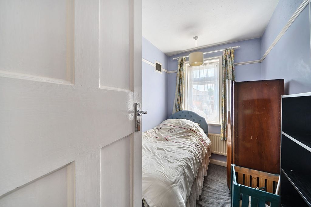 Additional image 8 of 3 bed semi-detached house for saleManor Way, London NW9