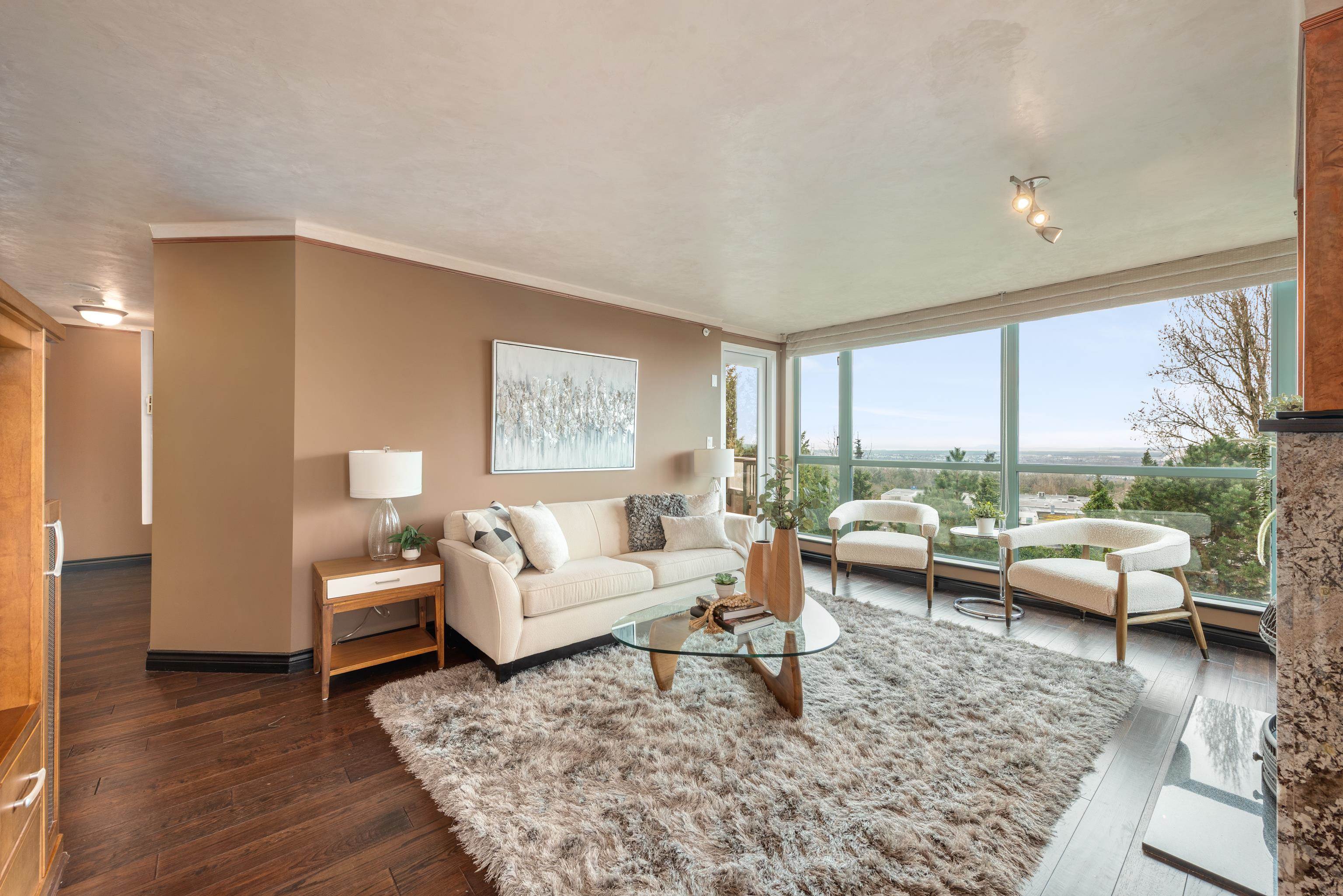 601-6622 Southoaks Crescent, Burnaby, BC, V5E 4K2
