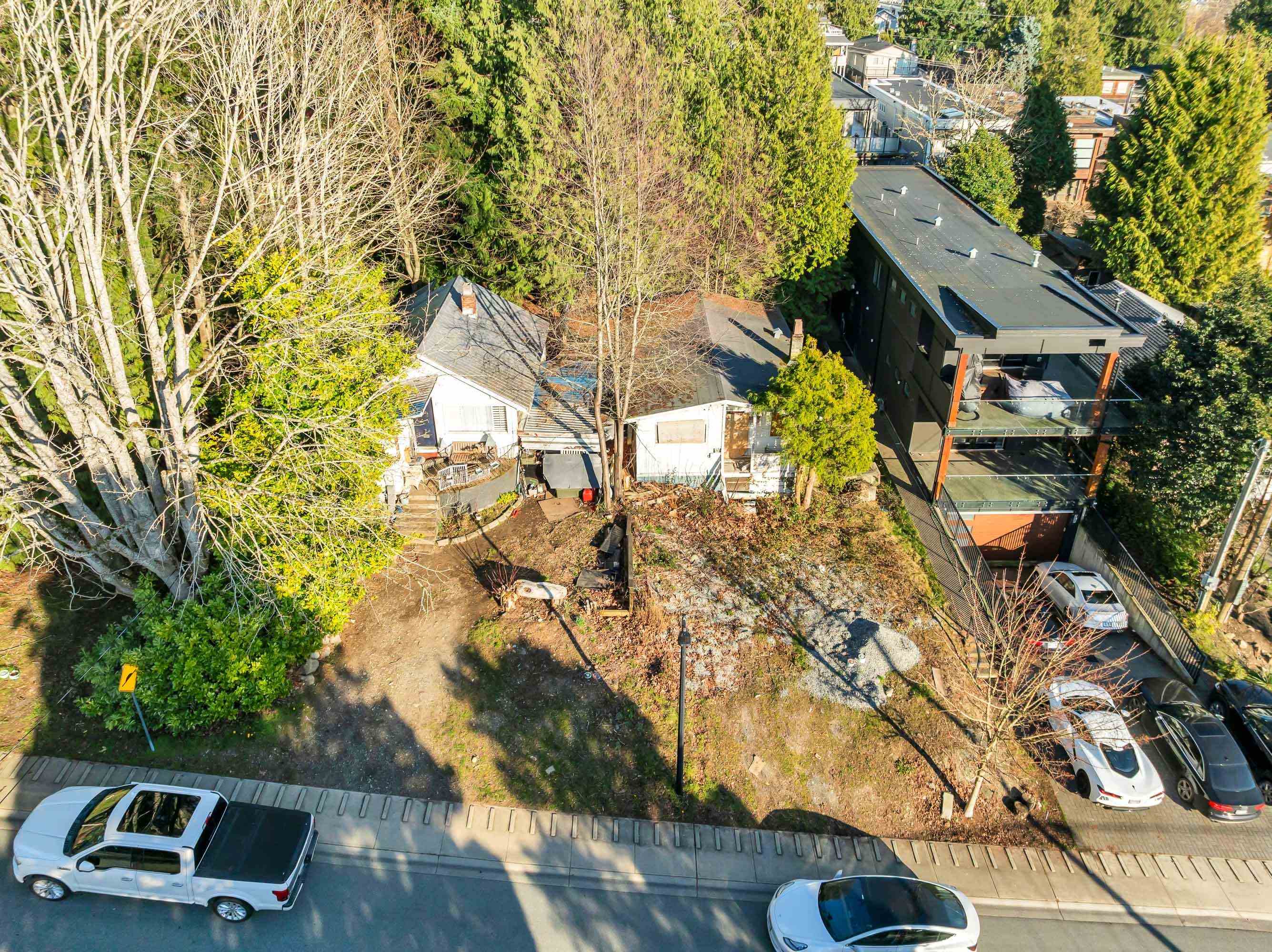 966 Maple Street, White Rock, BC, V4B 4M5