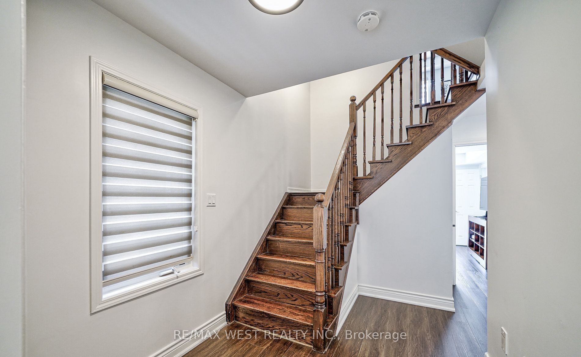 Additional image 5 of 13 Midhope Way, Brampton, ON, L6Y 4Y8