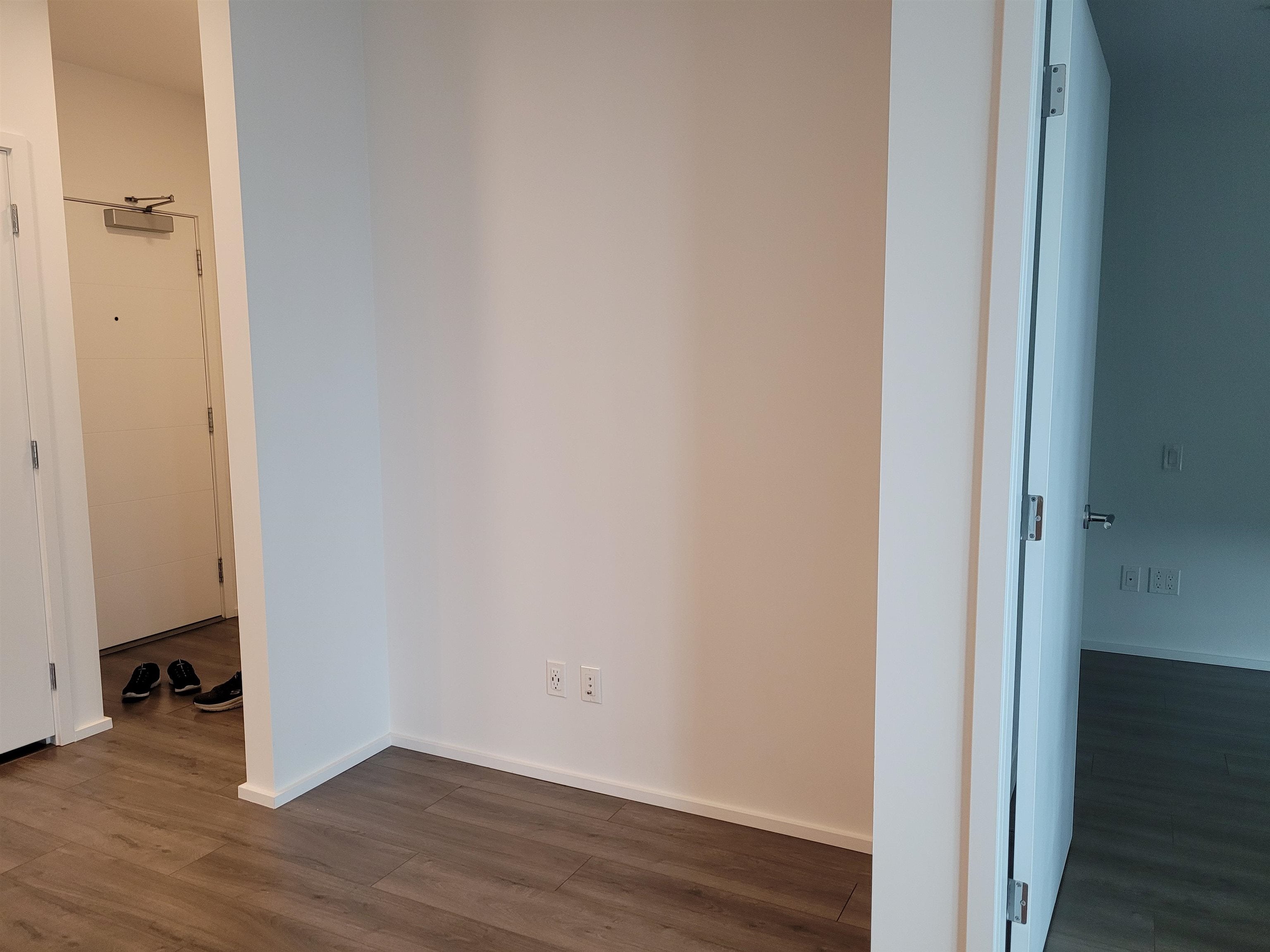 Additional image 5 of 2104-3833 Evergreen Place, Burnaby, BC, V3J 0M2