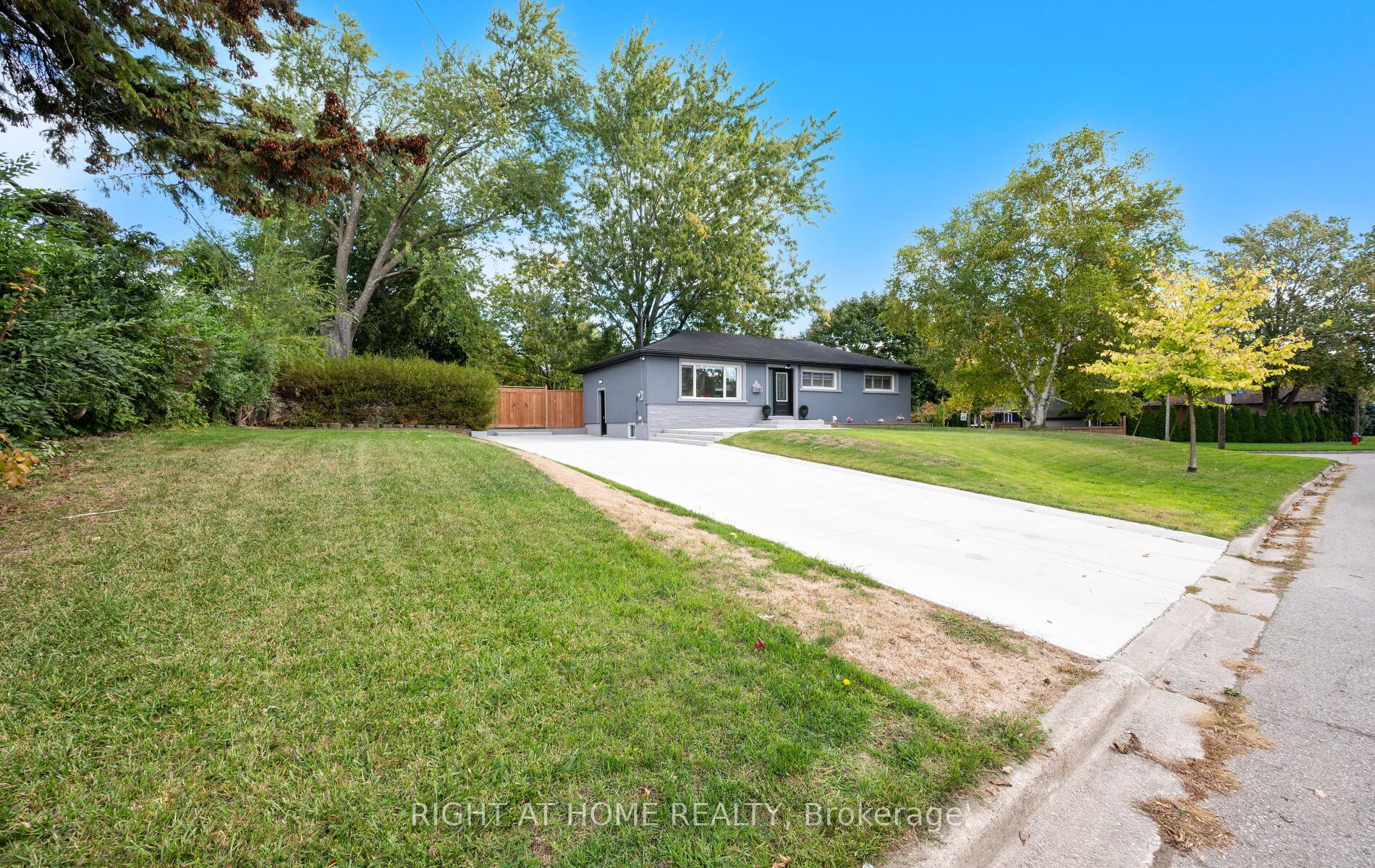 Additional image 2 of 1395 Niels Avenue, Burlington, ON, L7P 2E6