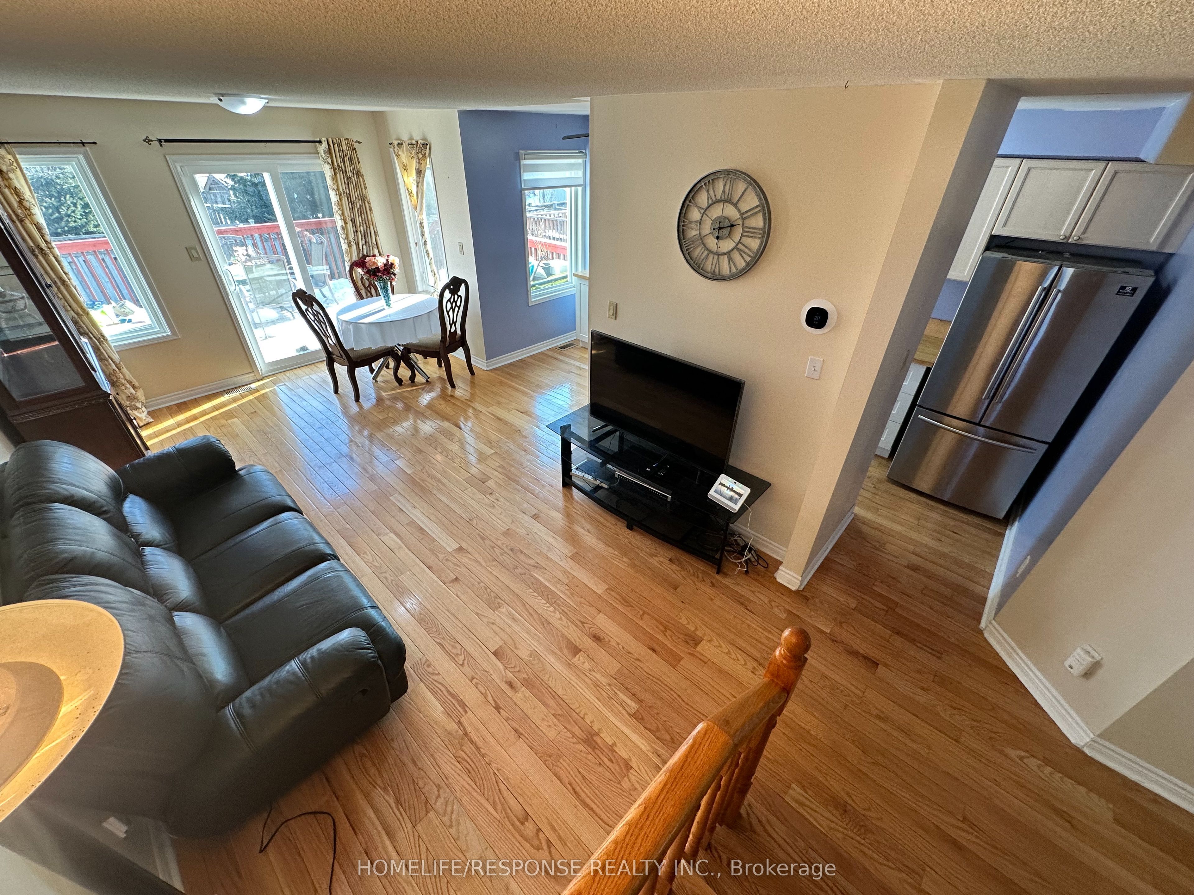 Additional image 3 of 89 Ravenscliffe Court, Brampton, ON, L6X 4N9