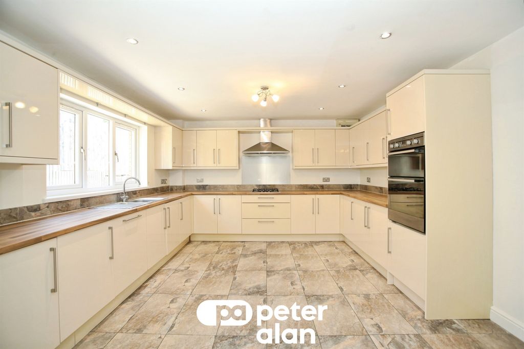Additional image 2 of 5 bed detached house for saleThe Boundary, Blackwood NP12