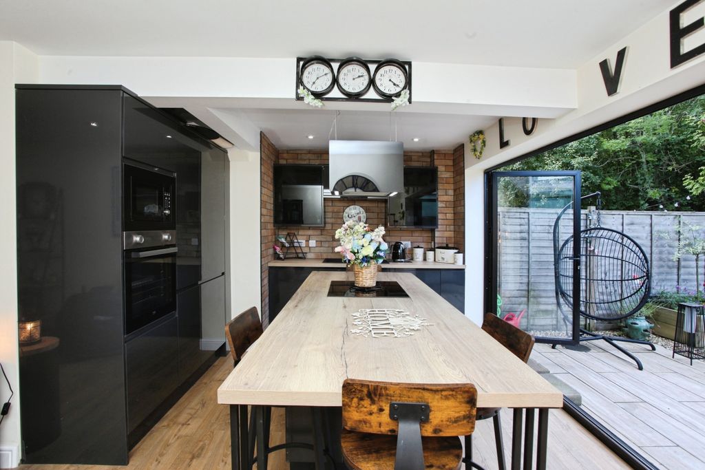 Additional image 11 of 3 bed town house for saleLakeside Close, Ebbw Vale NP23