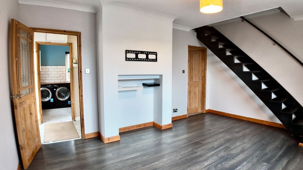 Additional image 4 of 4 bed bungalow for saleFarm Road, Crumlin NP11