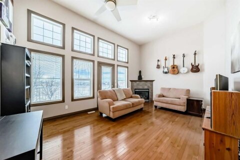 Additional image 7 of 35 Tucker Circle, Okotoks, AB, T1S 2J6