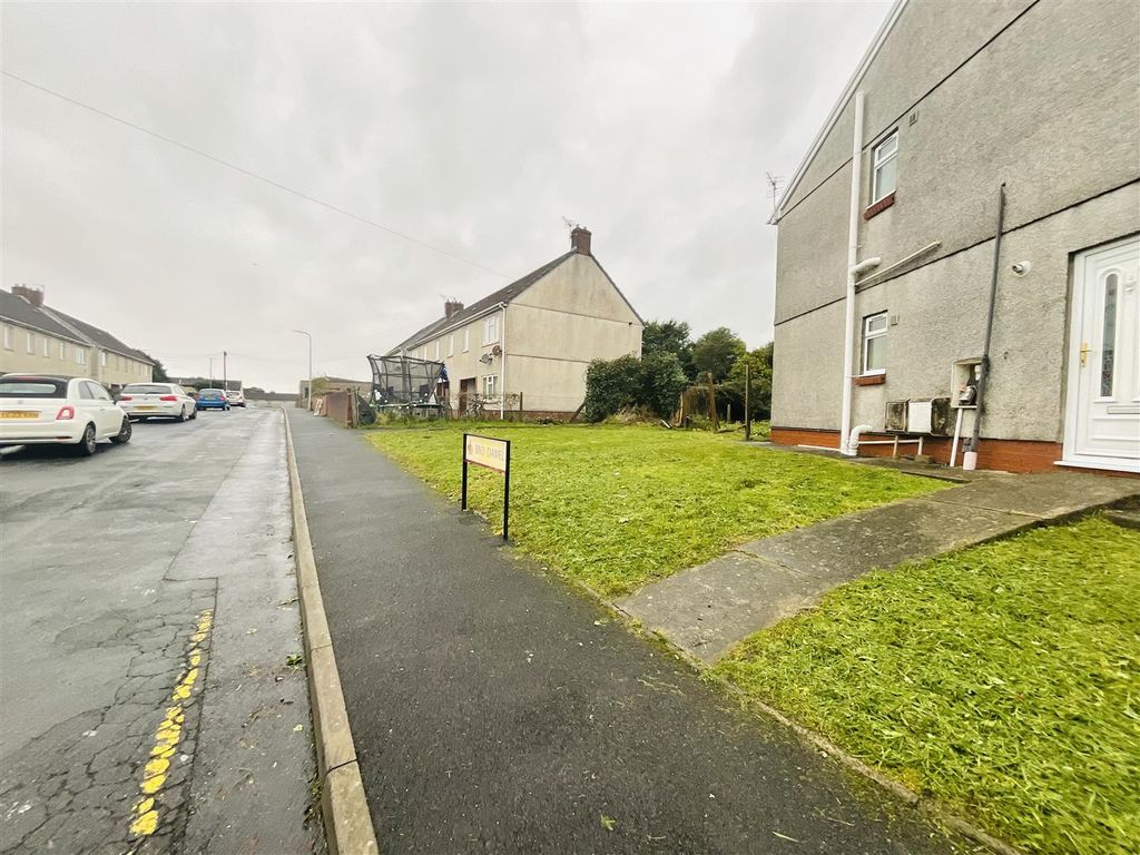 Additional image 20 of 2 bed flat for saleSandfield Road, Burry Port SA16