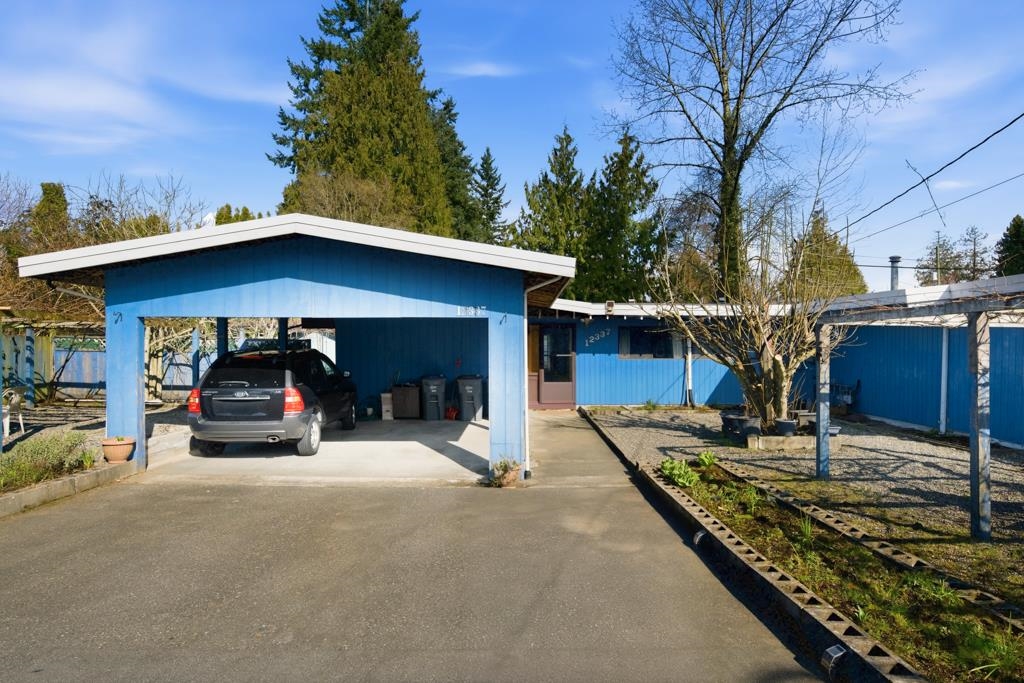 12337 98 Avenue, Surrey, BC, V3V 2K2