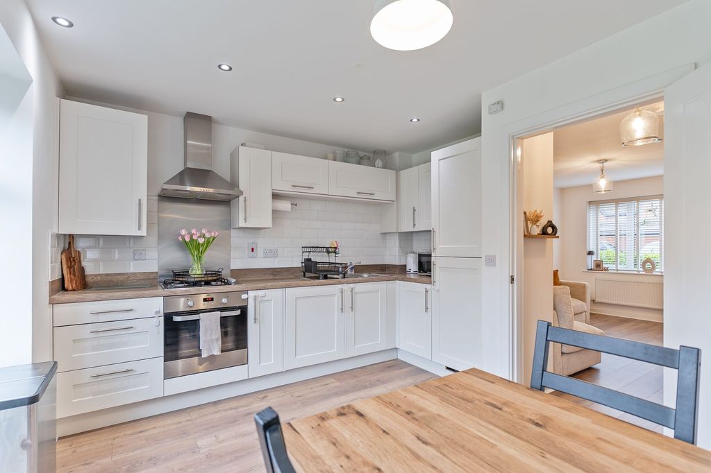 2 bed semi-detached house for saleMervale Place, Newport NP19