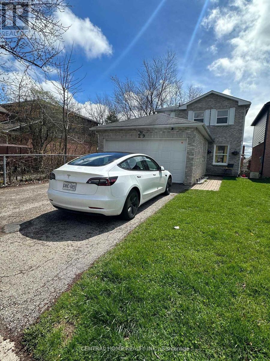29 Bingham Street, Richmond Hill, ON, L4C 8Y7