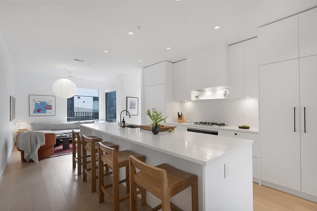 Additional image 3 of 48 King Edward Avenue W, Vancouver, BC, V5Y 0N6