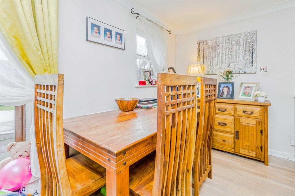 Additional image 3 of 3 bed semi-detached house for saleThrush Close, St. Mellons, Cardiff CF3