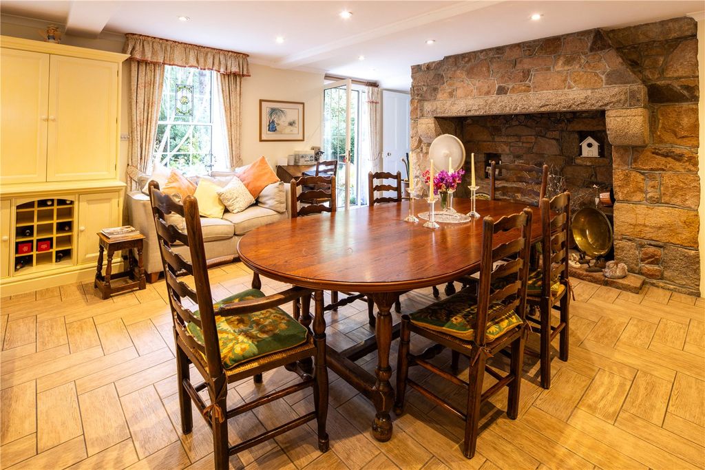 Additional image 4 of 5 bed detached house for saleRue Du Marais A La Cocque, Grouville, Jersey JE3