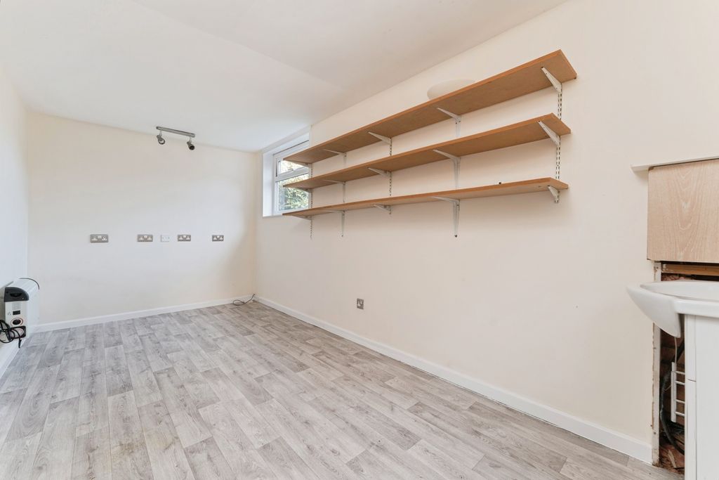 Additional image 27 of 4 bed semi-detached house for saleLong Reach Road, Cambridge, Cambridgeshire CB4