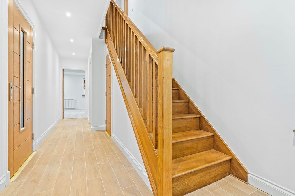 Additional image 13 of 3 bed property for saleCranworth Mews, St Helier JE2