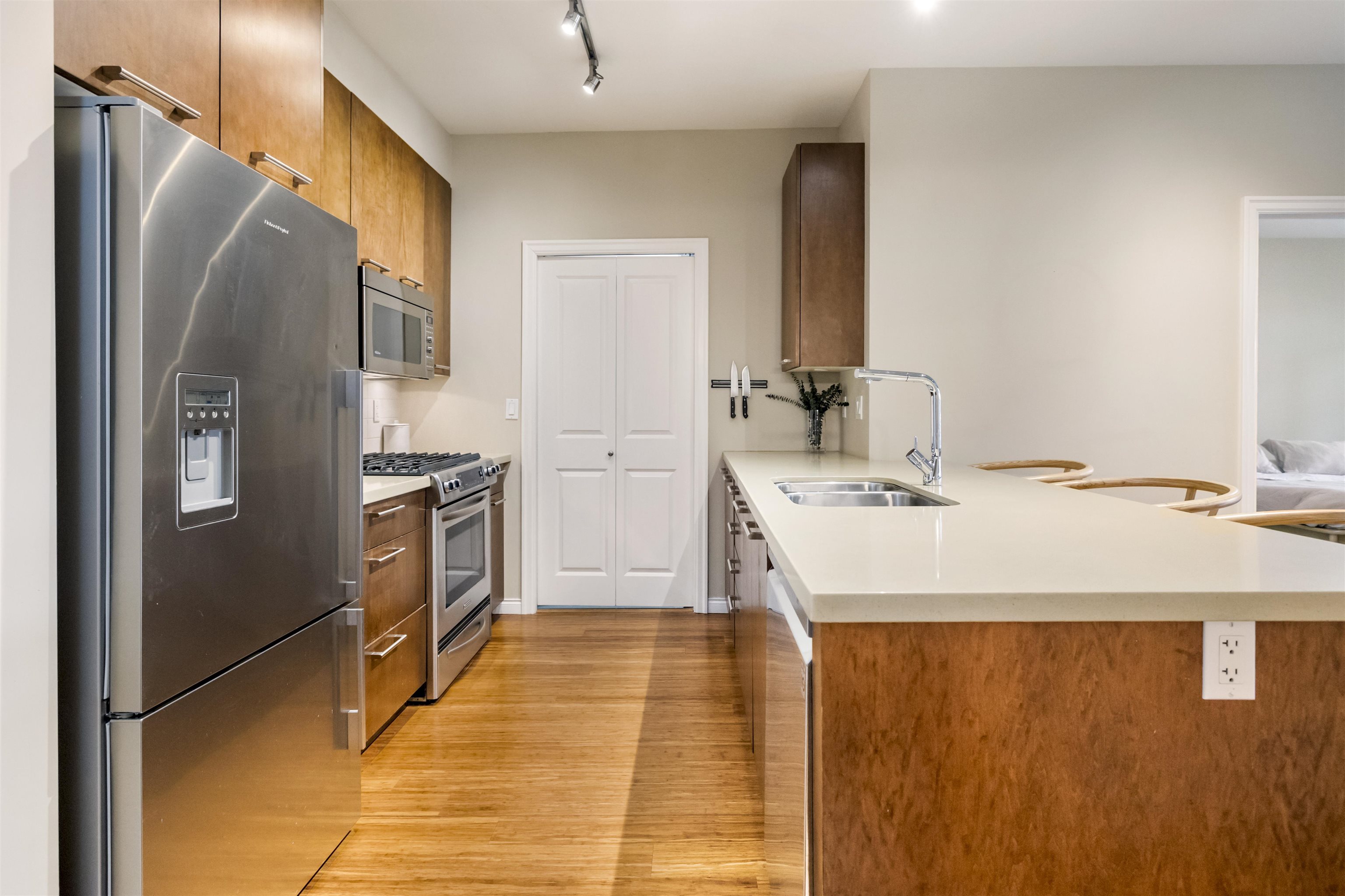Additional image 6 of 111-3355 Rosemary Heights Drive, Surrey, BC, V3Z 2H5
