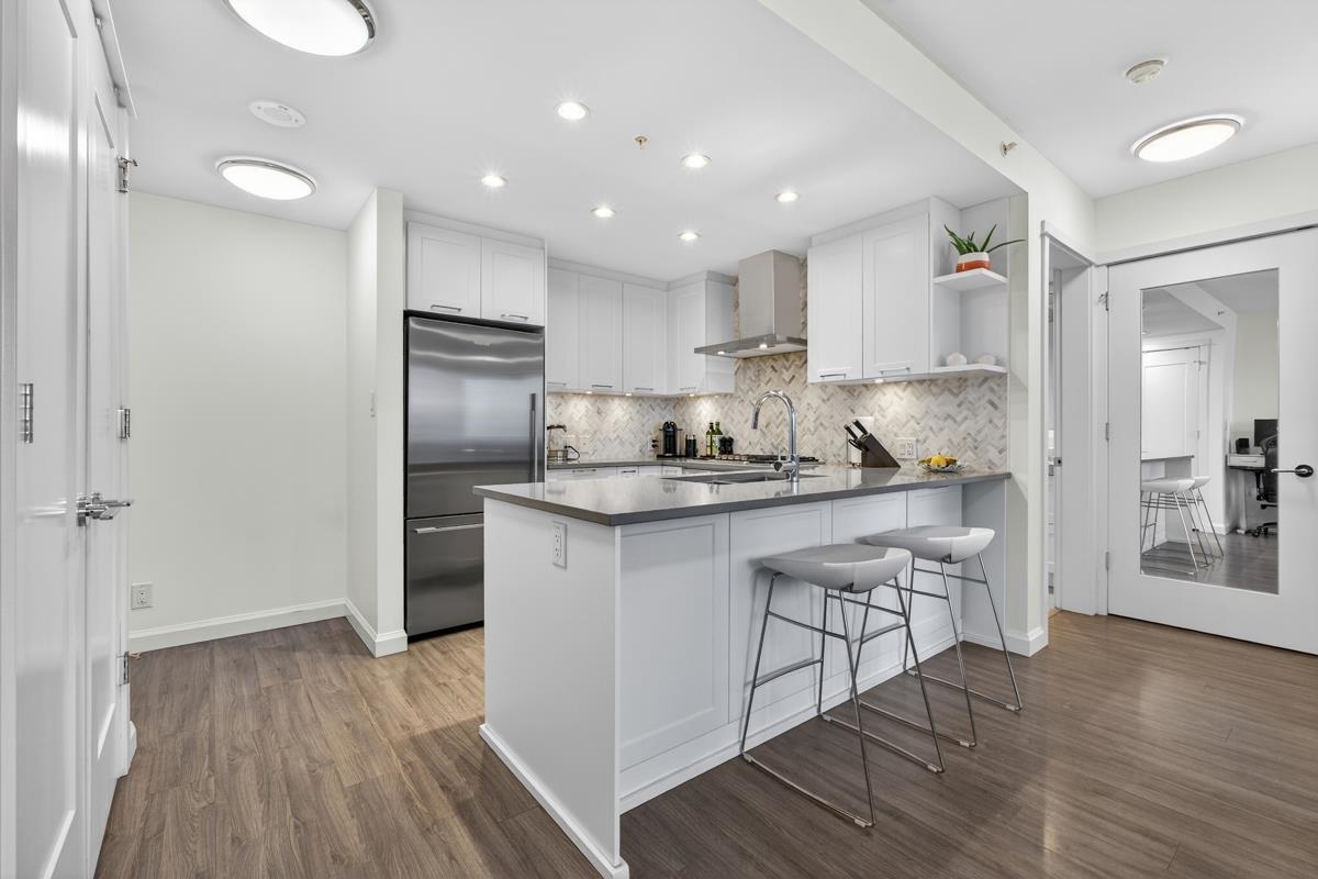 Additional image 3 of 2101-520 Como Lake Avenue, Coquitlam, BC, V3J 0E8