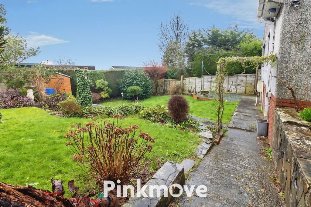 3 bed detached bungalow for saleAugustan Close, Caerleon, Newport NP18