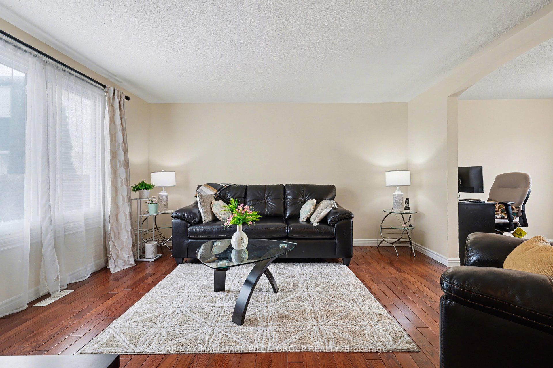 Additional image 3 of C-1540 Beaverpond Drive, Ottawa, ON, K1B 3R9