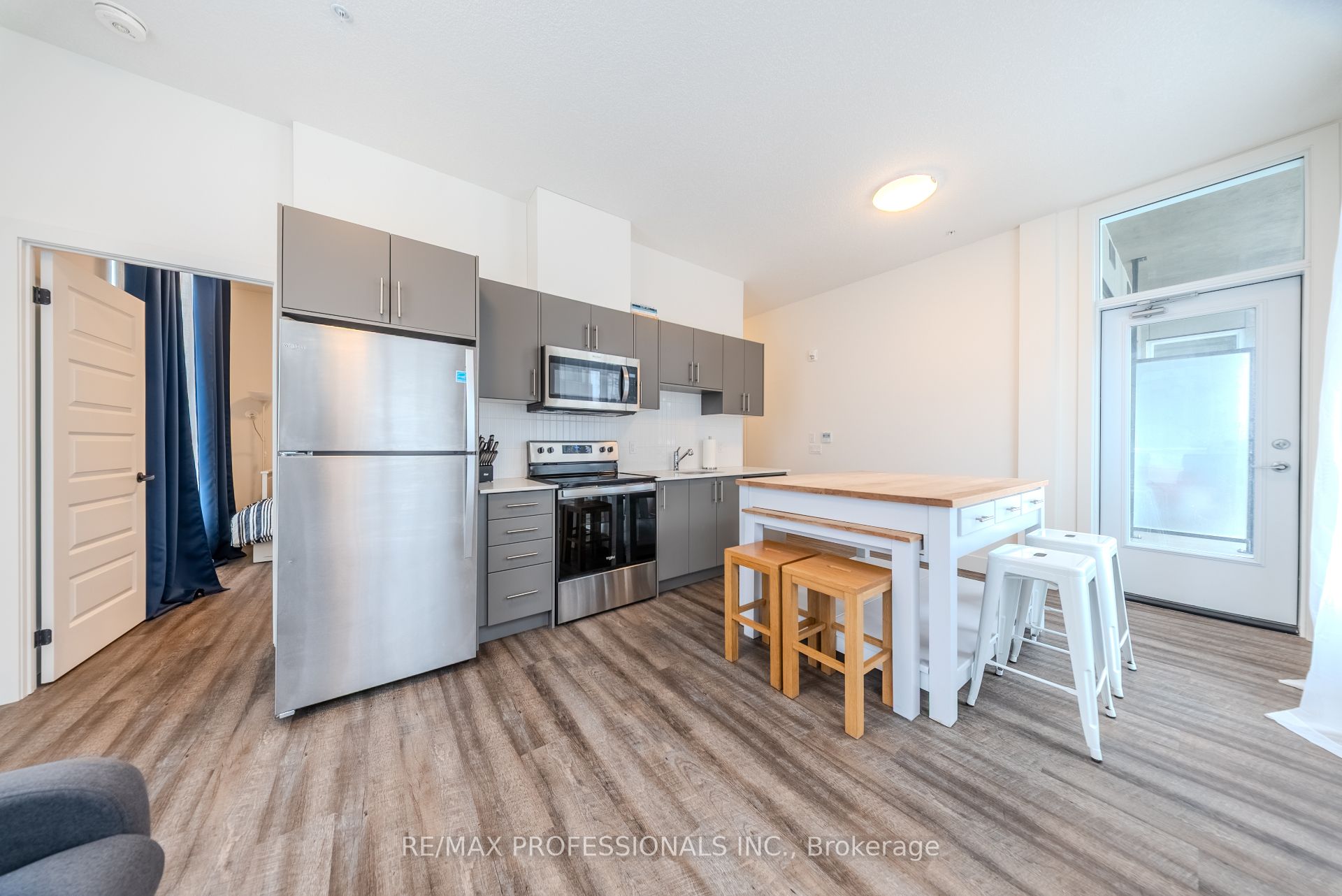 109-107 Roger Street, Waterloo, ON, N2J 0G3