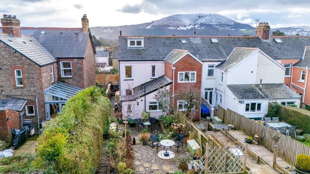 Additional image 3 of 3 bed terraced house for salePark Crescent, Abergavenny NP7