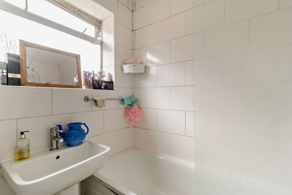 Additional image 11 of 3 bed semi-detached house for saleLodore Gardens, London NW9