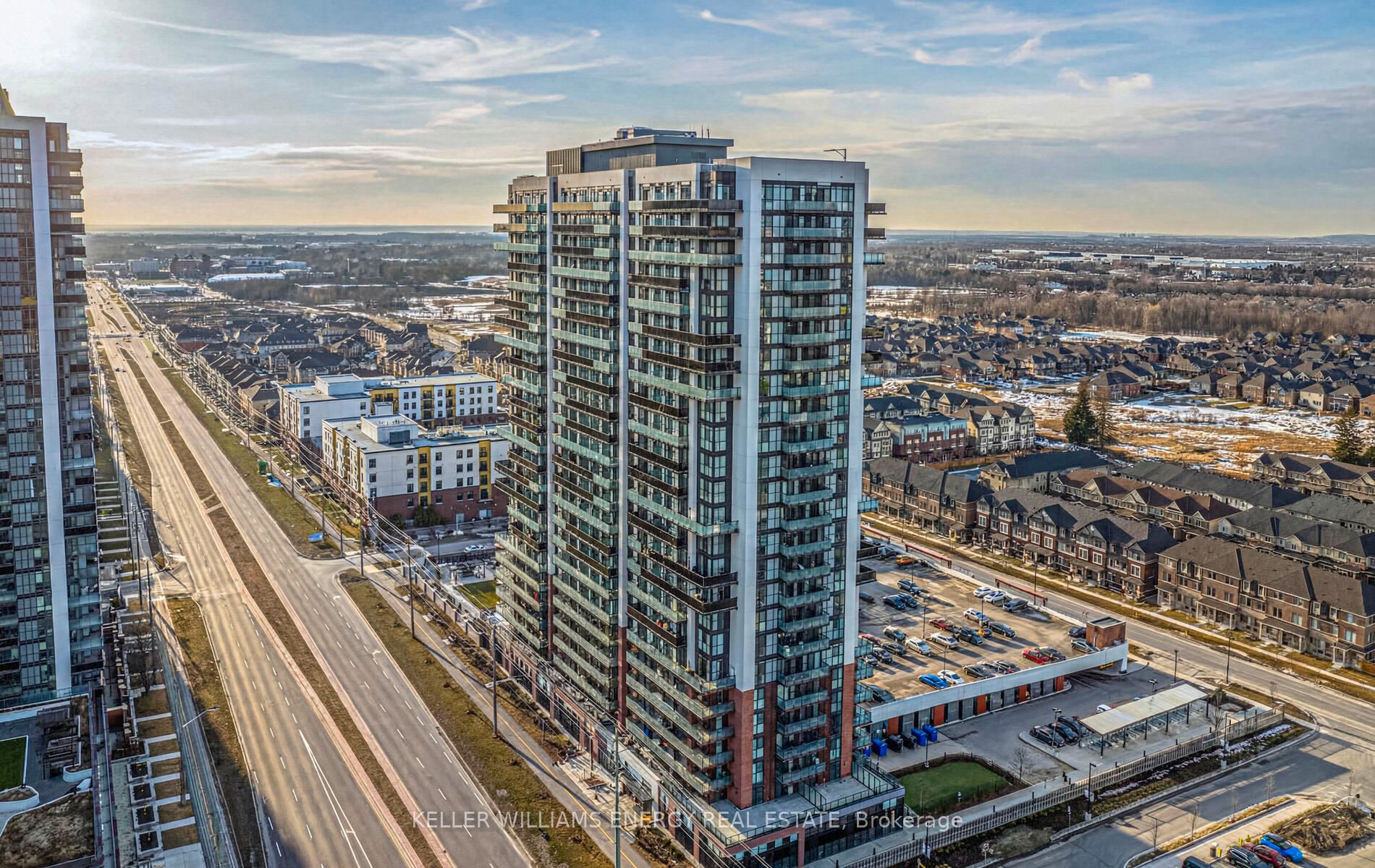 405-2550 Simcoe Street N, Oshawa, ON, L1L 0R5