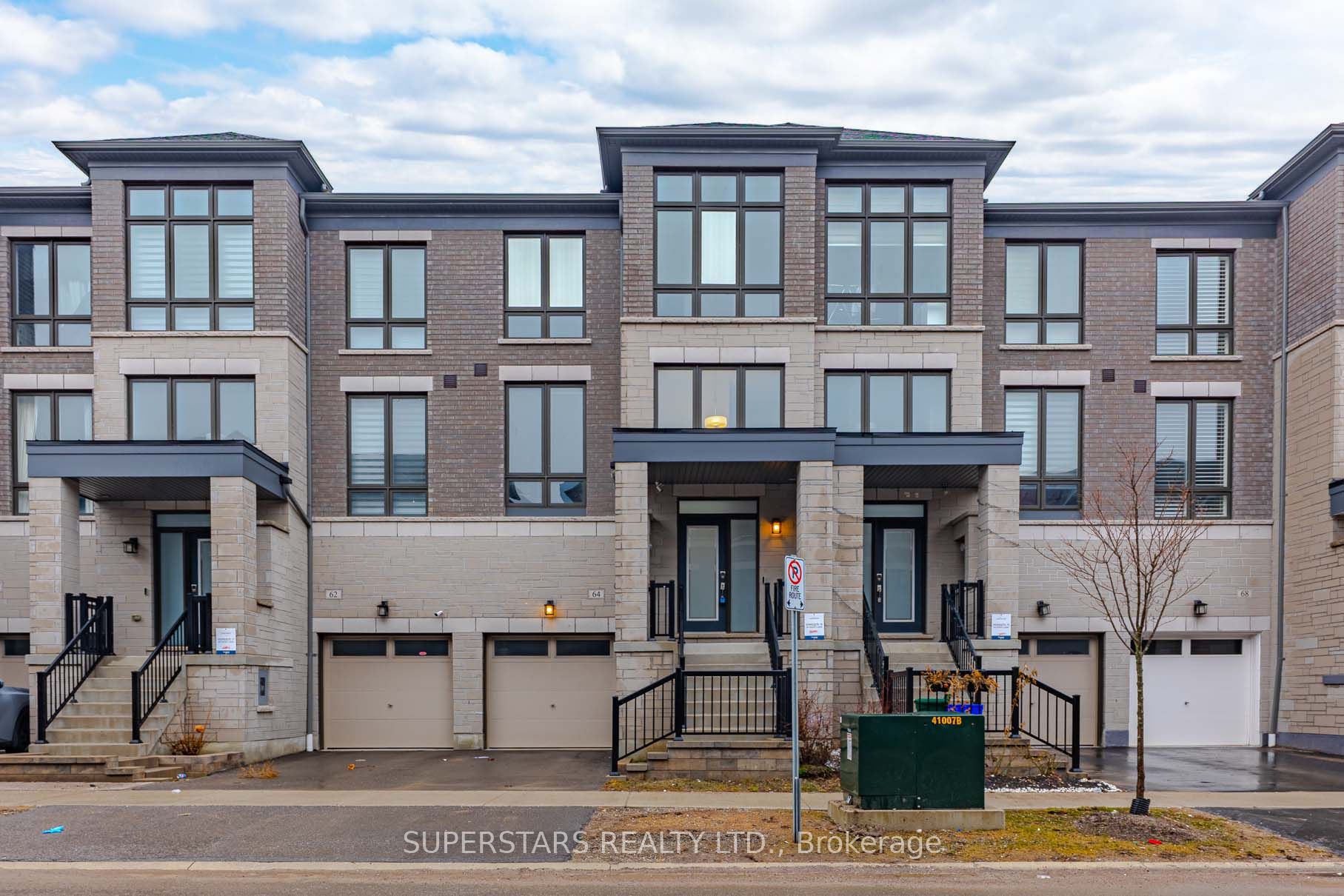 64 Douet Lane, Ajax, ON, L1Z 0V4