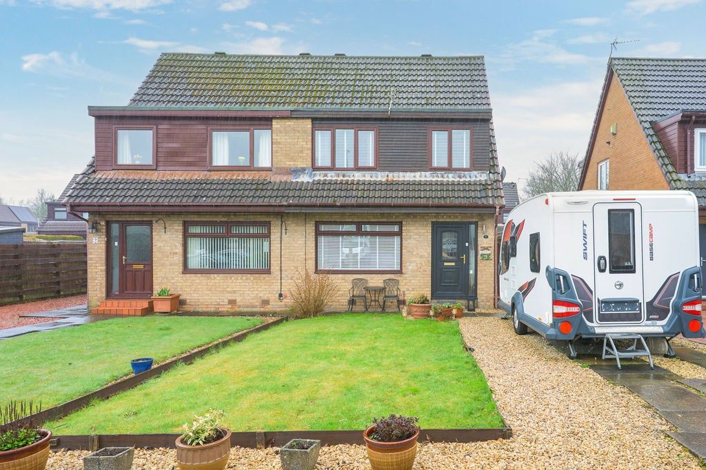 3 bed semi-detached house for saleDunbar Gate, Denny FK6
