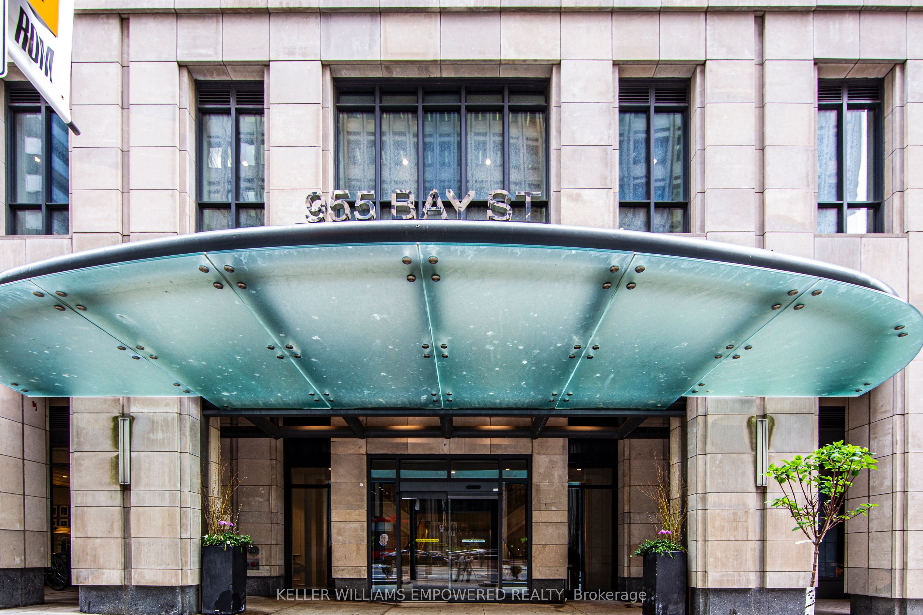 2414-955 Bay Street, Toronto, ON, M5S 0C6