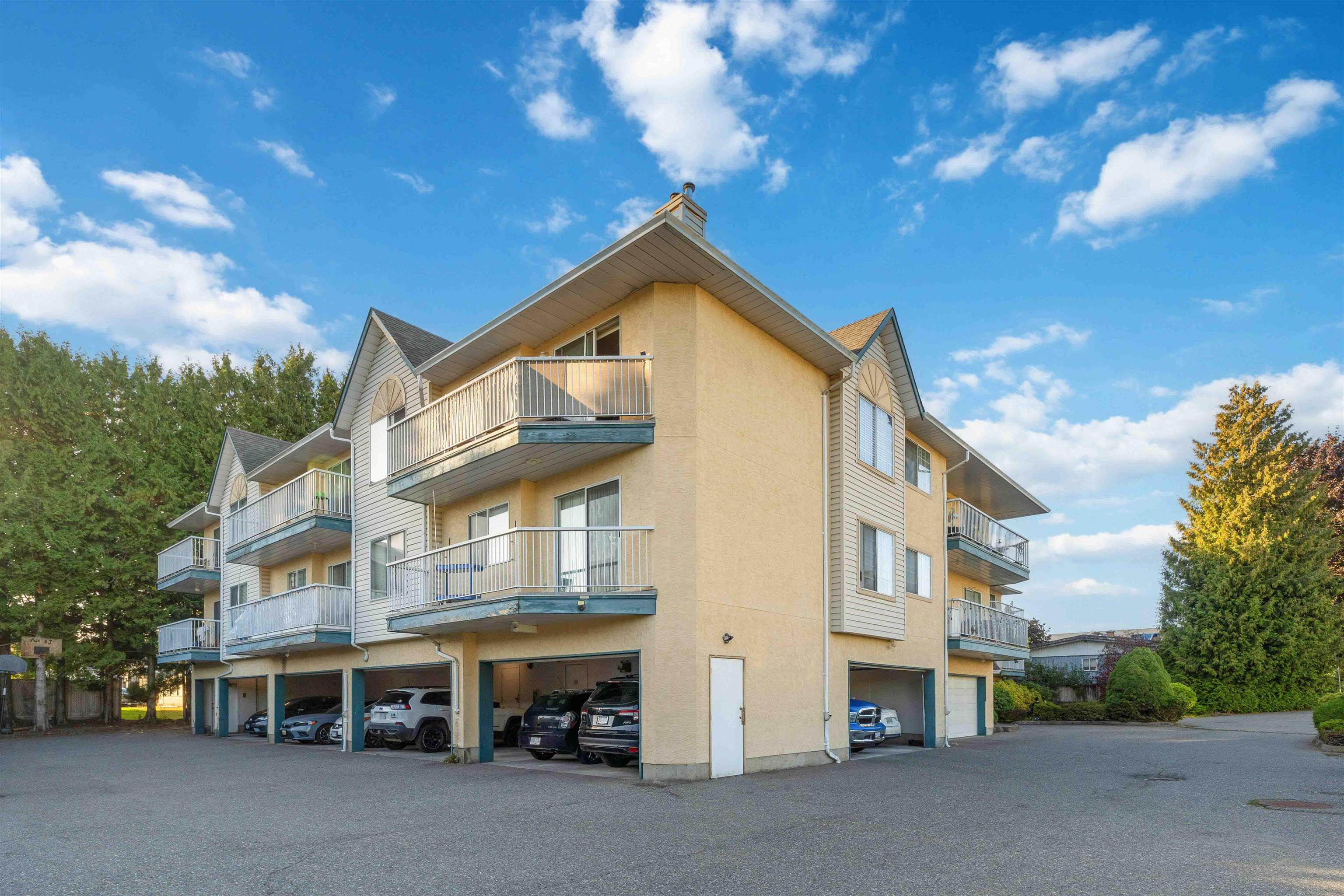 Additional image 3 of 206-2567 Victoria Street, Abbotsford, BC, V2T 2T4