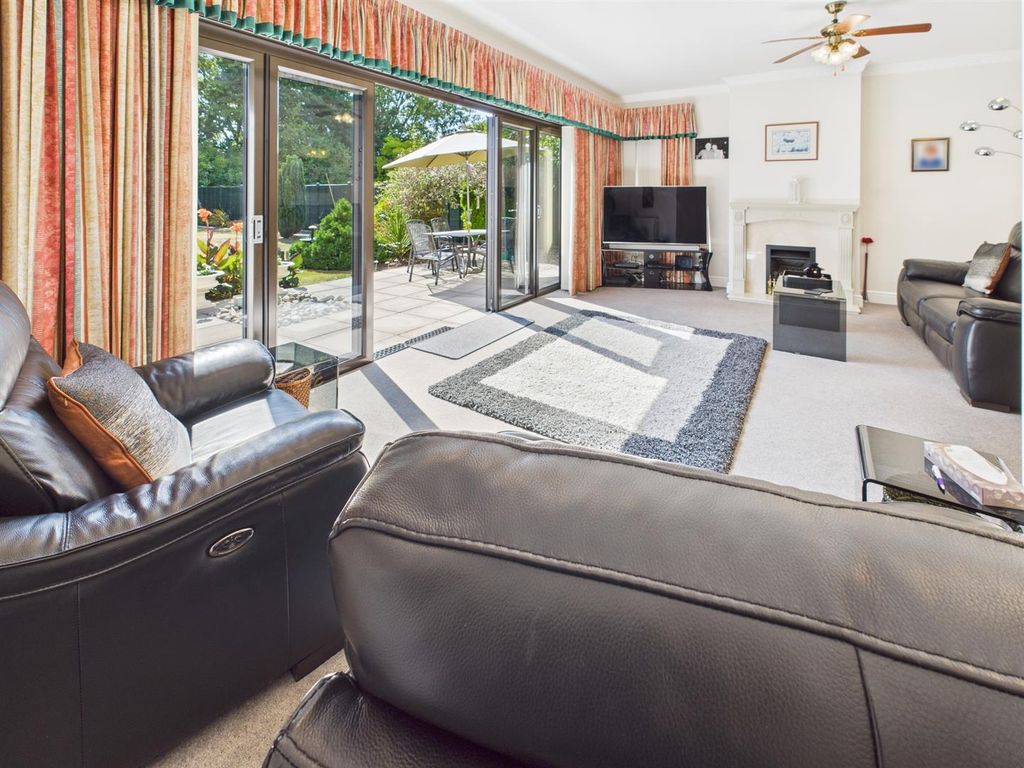 Additional image 2 of 5 bed detached bungalow for saleChepstow Road, Caldicot NP26