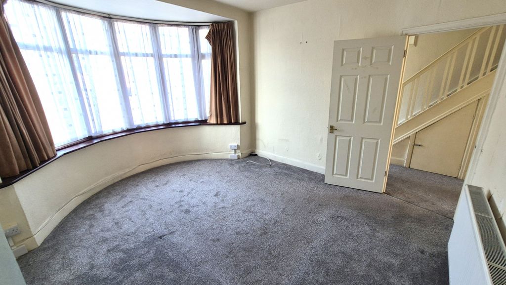 Additional image 4 of 3 bed terraced house for saleSummit Avenue, Kingsbury NW9