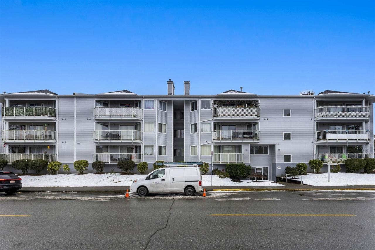 304-22222 119 Street, Maple Ridge, BC, V2X 2Y9