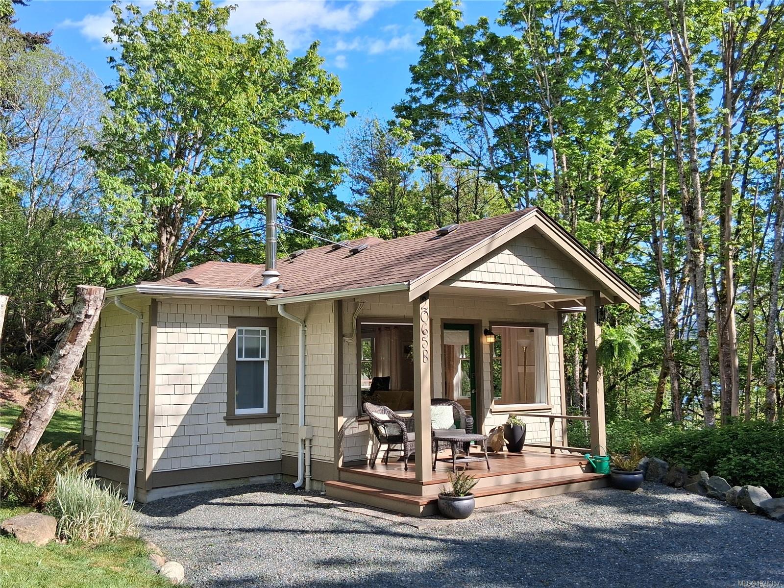 2065 Arleigh Place, Sooke, BC, V9Z 0E6 photo 2