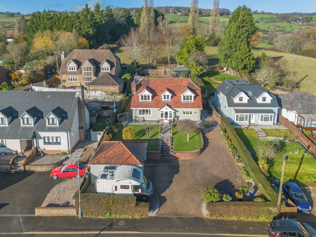 4 bed detached house for saleTregarn Road, Langstone, Newport NP18