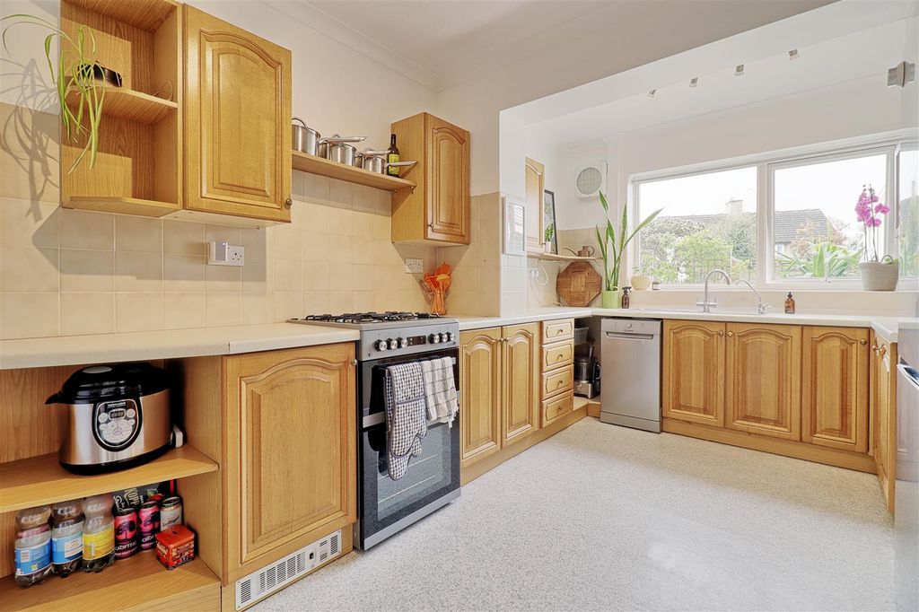 Additional image 3 of 4 bed semi-detached house for saleIzaak Walton Way, Cambridge CB4